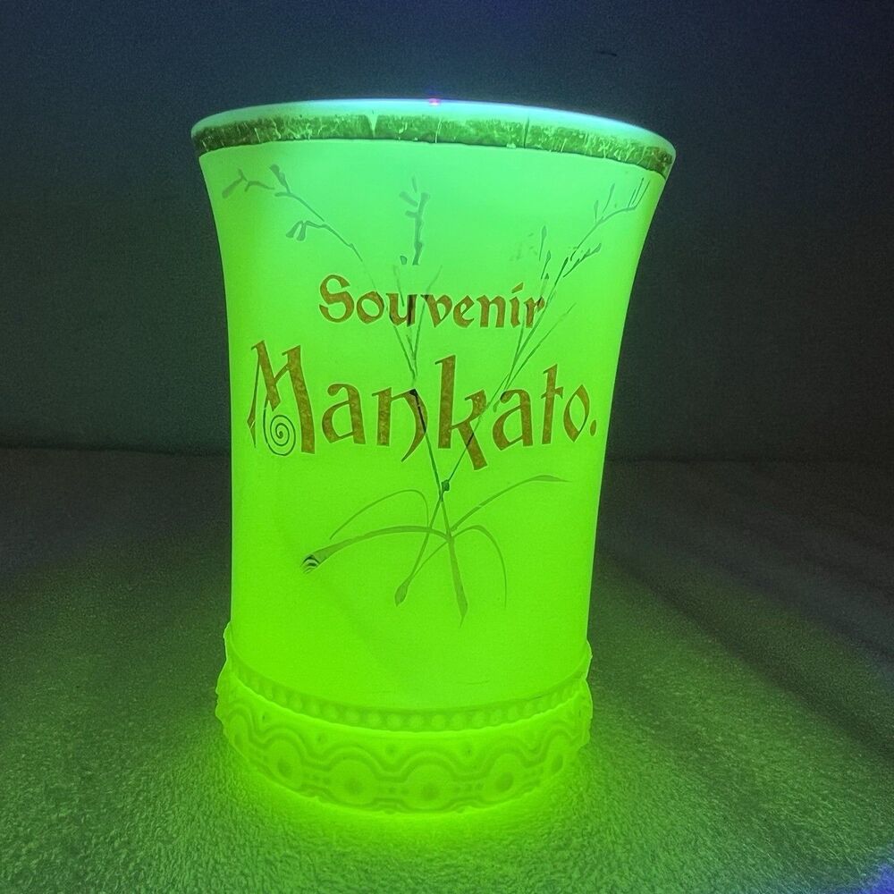 Vtg Mankato Uranium Custard HEISEY Souvenir Vaseline Glass JUICE Cup 4” EAPG